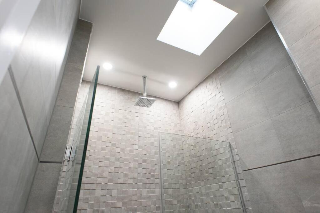 Apartamento 78-4d Quality 1br W&d Skylight By Park