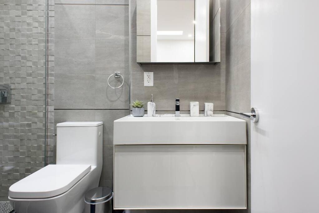 Apartamento 78-4d Quality 1br W&d Skylight By Park *